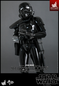 Hot-Toys-Star-Wars-Shadow-Trooper-Collectible-Figure-Hot-Toys-Exclusive_PR12