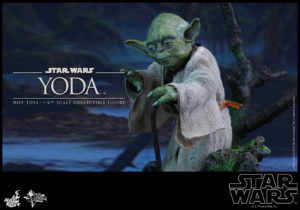Hot Toys - Star Wars EpV - Yoda Collectible Figure_PR6